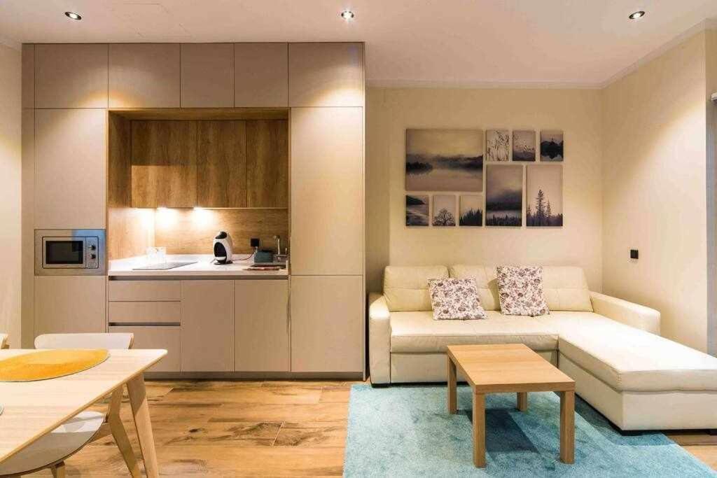 Seville Luxury Downtown Suite מראה חיצוני תמונה