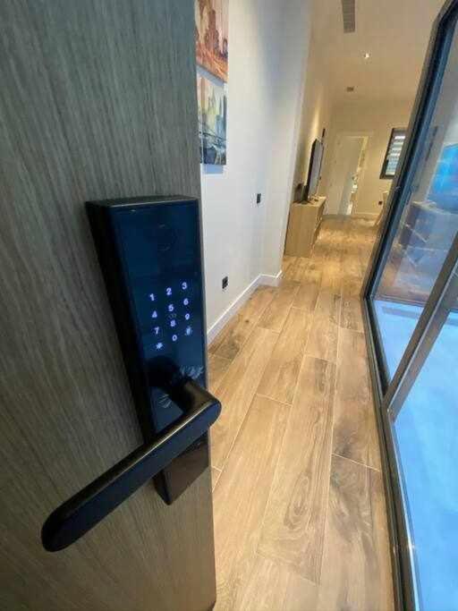 Seville Luxury Downtown Suite מראה חיצוני תמונה